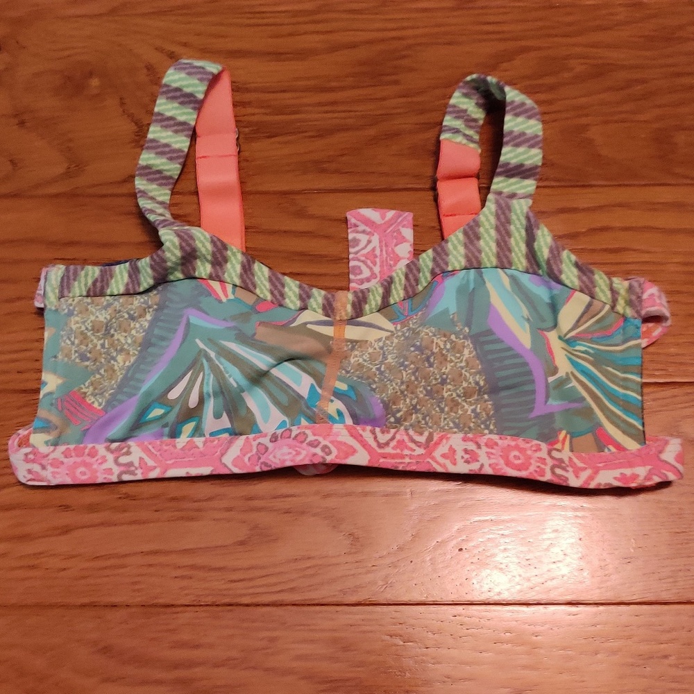 Maaji bikini top, size 16 girls